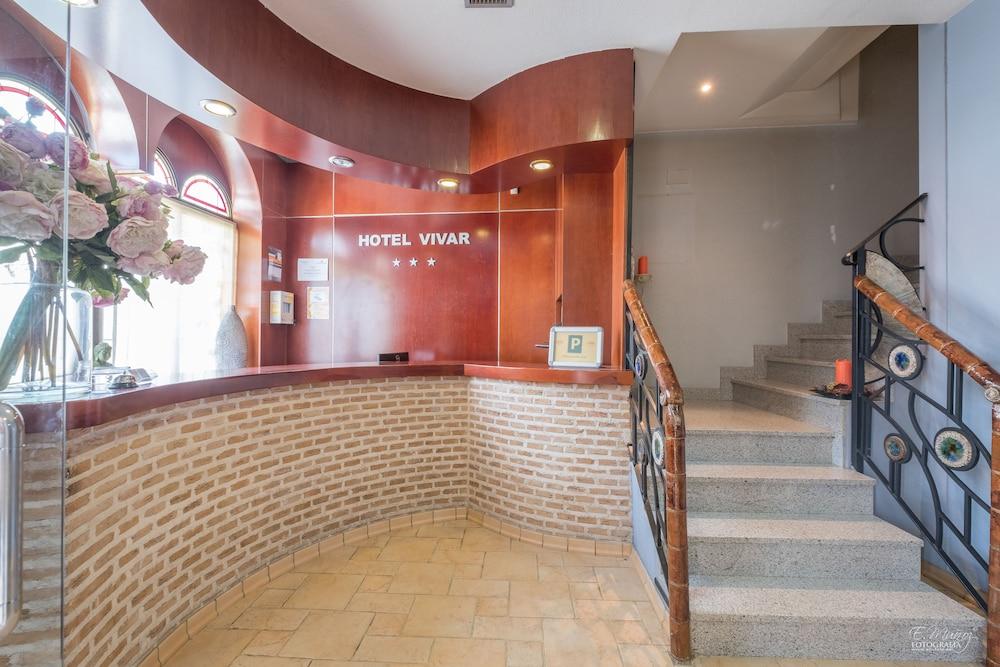 Hotel Vivar Grinon Ngoại thất bức ảnh